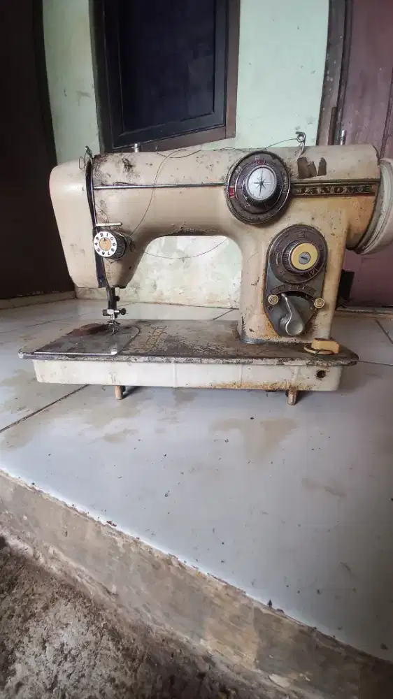 Mesin jahit JANOME 672 multi ori