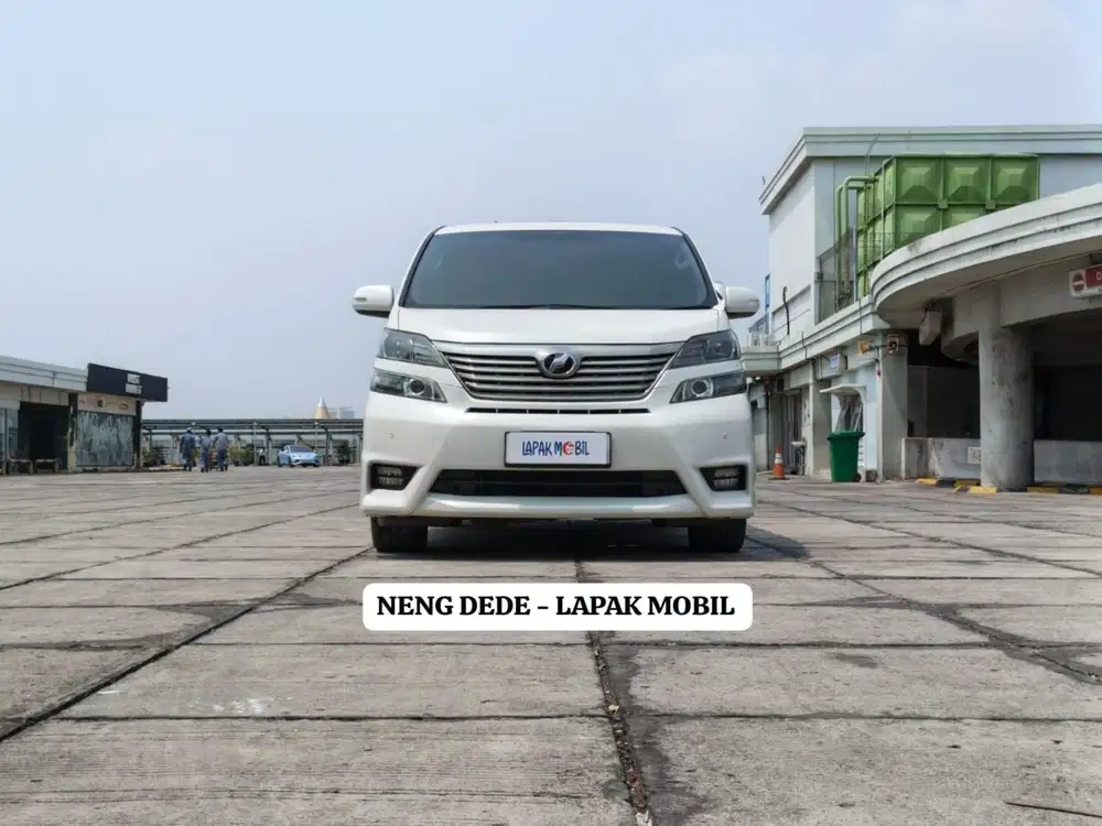 Toyota Vellfire 2.4 Z Audioless AT 2011