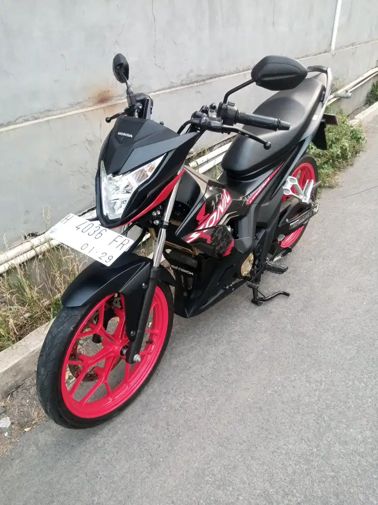 Honda Sonic 150 2023 Hitam