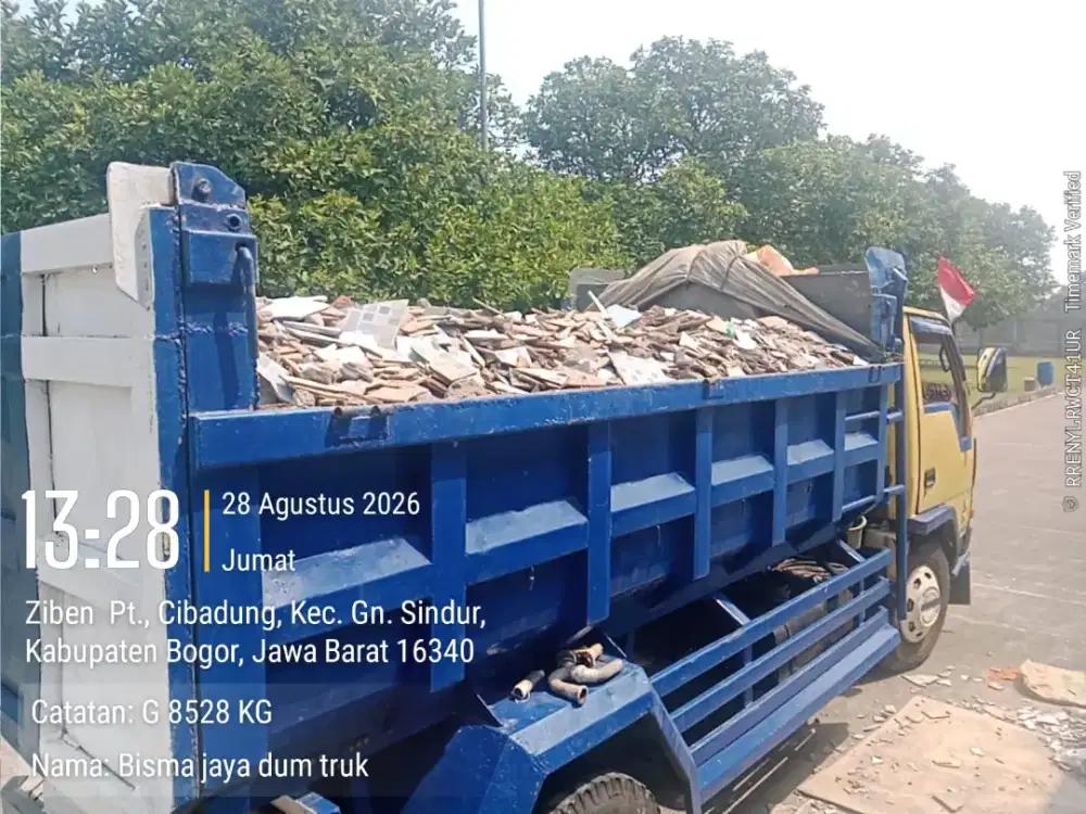 Buang puing proyek