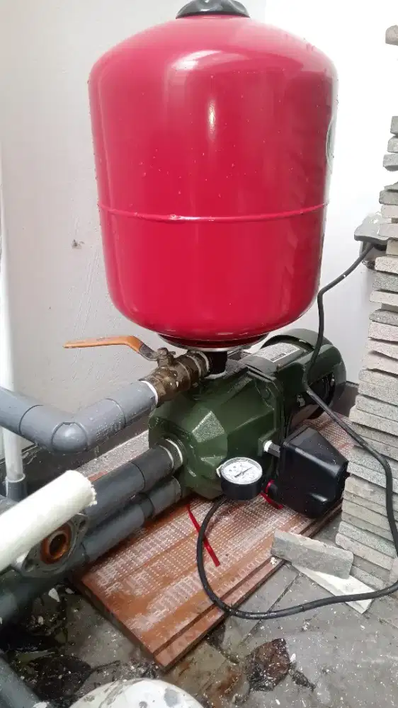 SERVICE POMPA AIR PANGGILAN. ( JETPUMP DAN SUBMERSIBEL. )