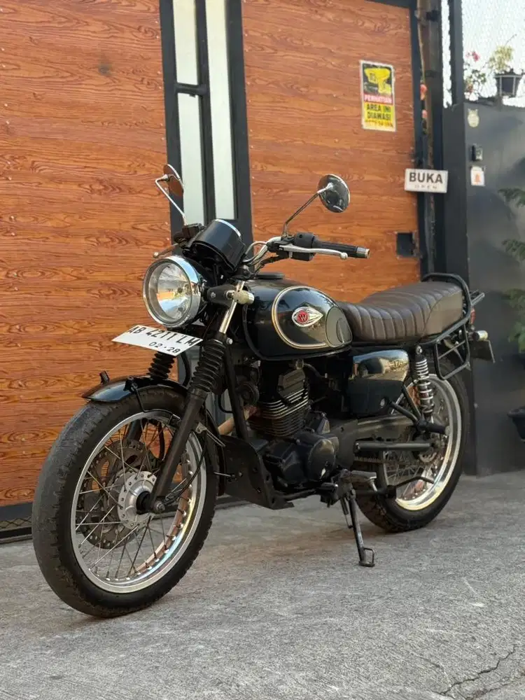 Kawasaki w 175 2018 ab pajak on