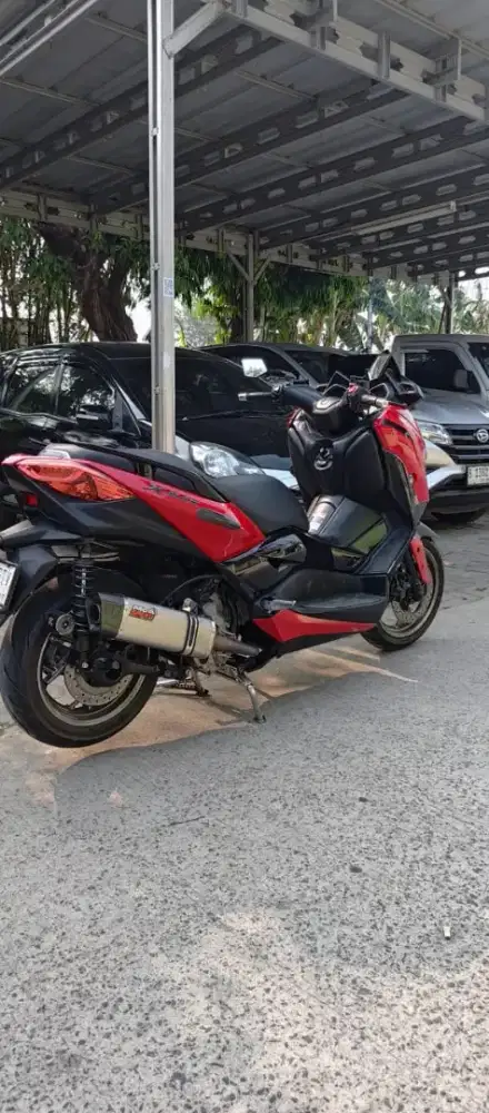 Yamaha X-MAX km rendah