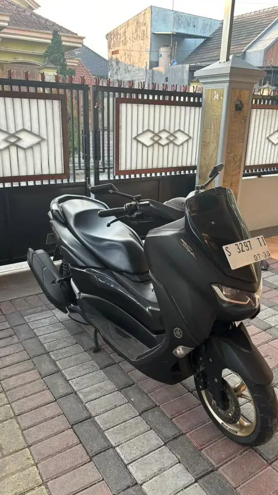 Nmax 2020 basic hitam