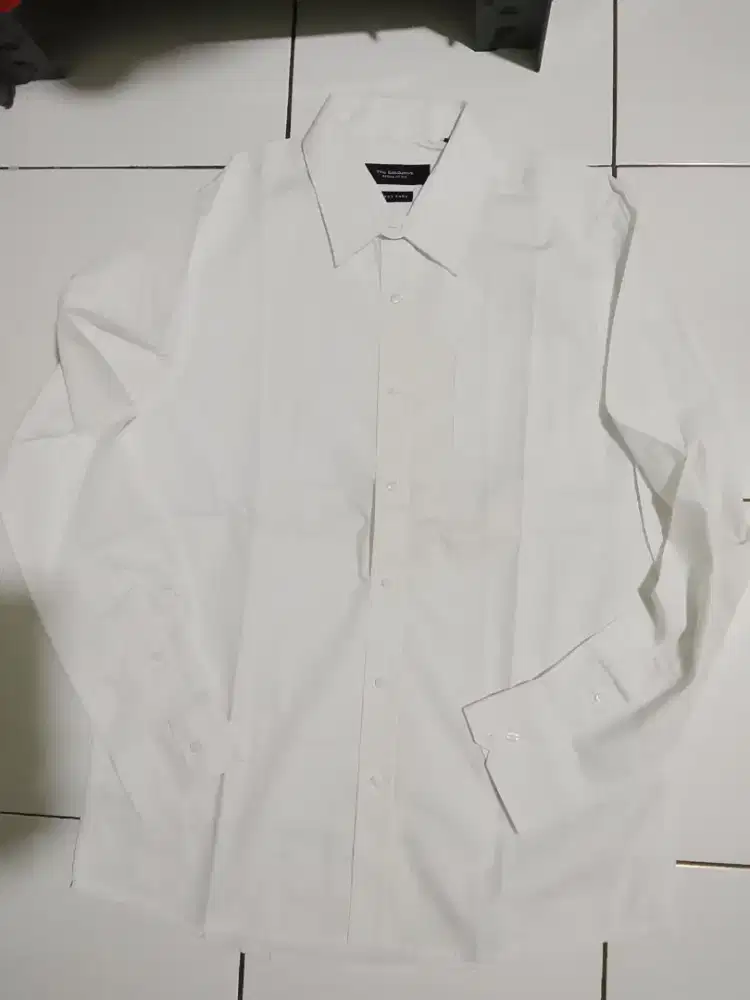 The executive kantor ,size m,kondisi baru,jual 80k k
