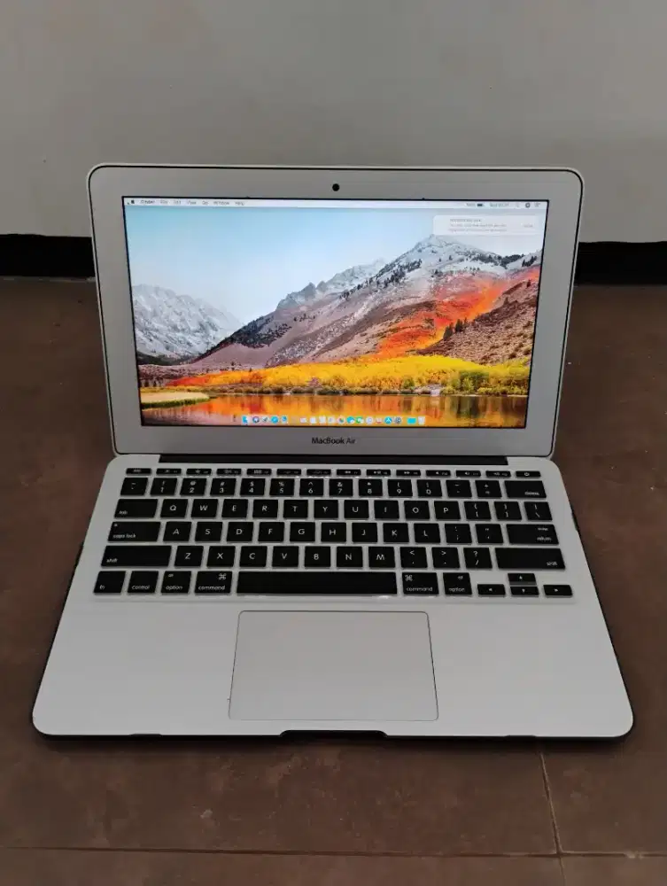 Macbook Air 11 Inch 2013 i5 4gb/128gb
