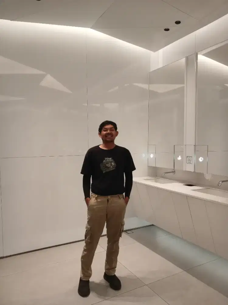 Apa saja yang penting halal.