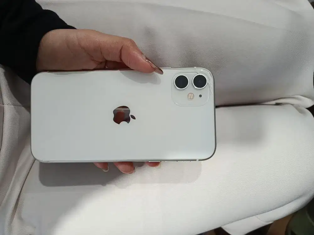 jual ip 11 white 128gb