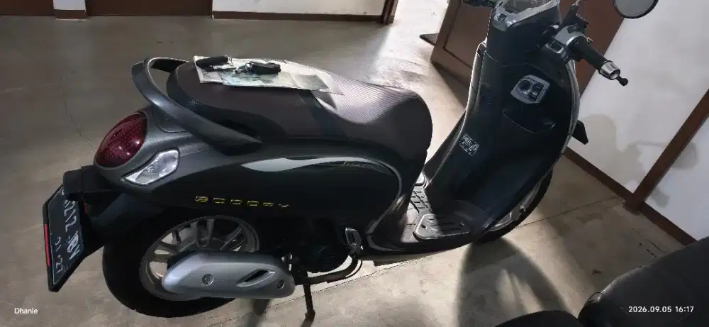 Dijual Honda Scoopy Th.2022 Warna Abu