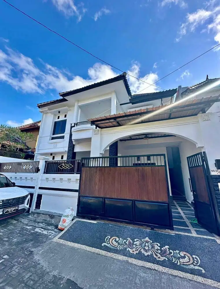 Dijual rumah mewah 2 lantai dekat Buana Raya