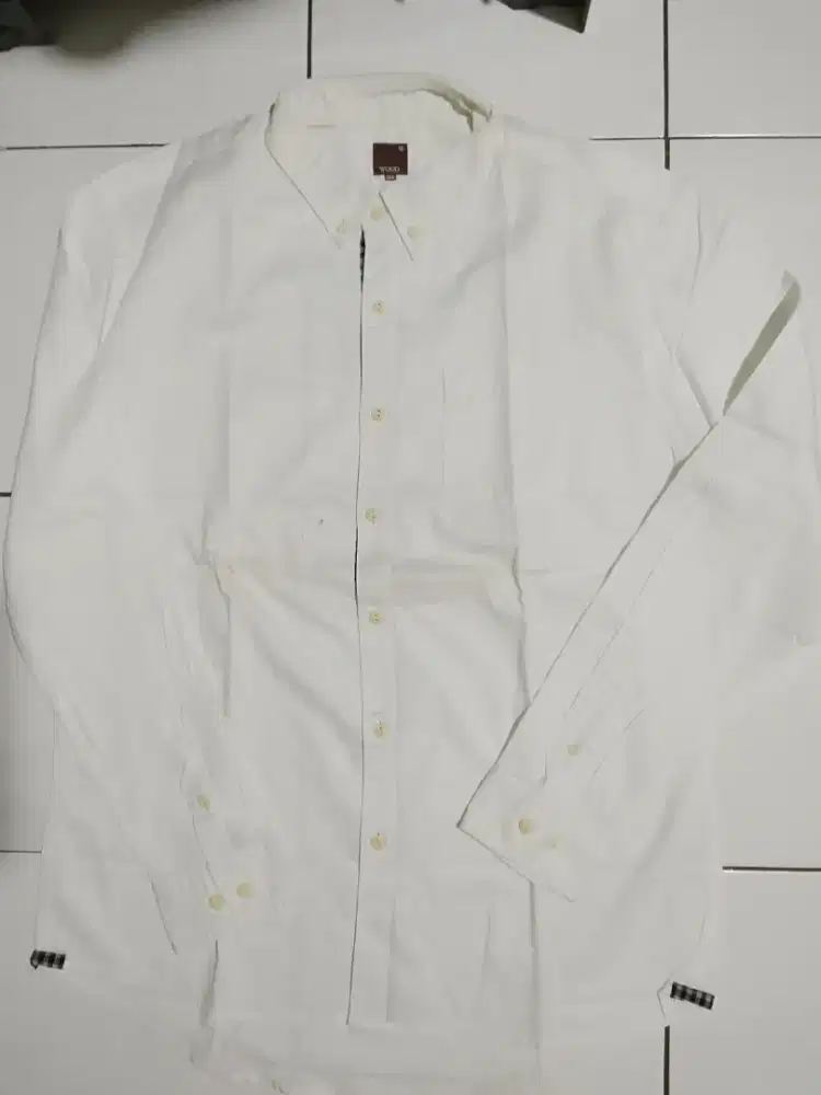 Wood kantor, size XXL,kondisi baru,jual 60k