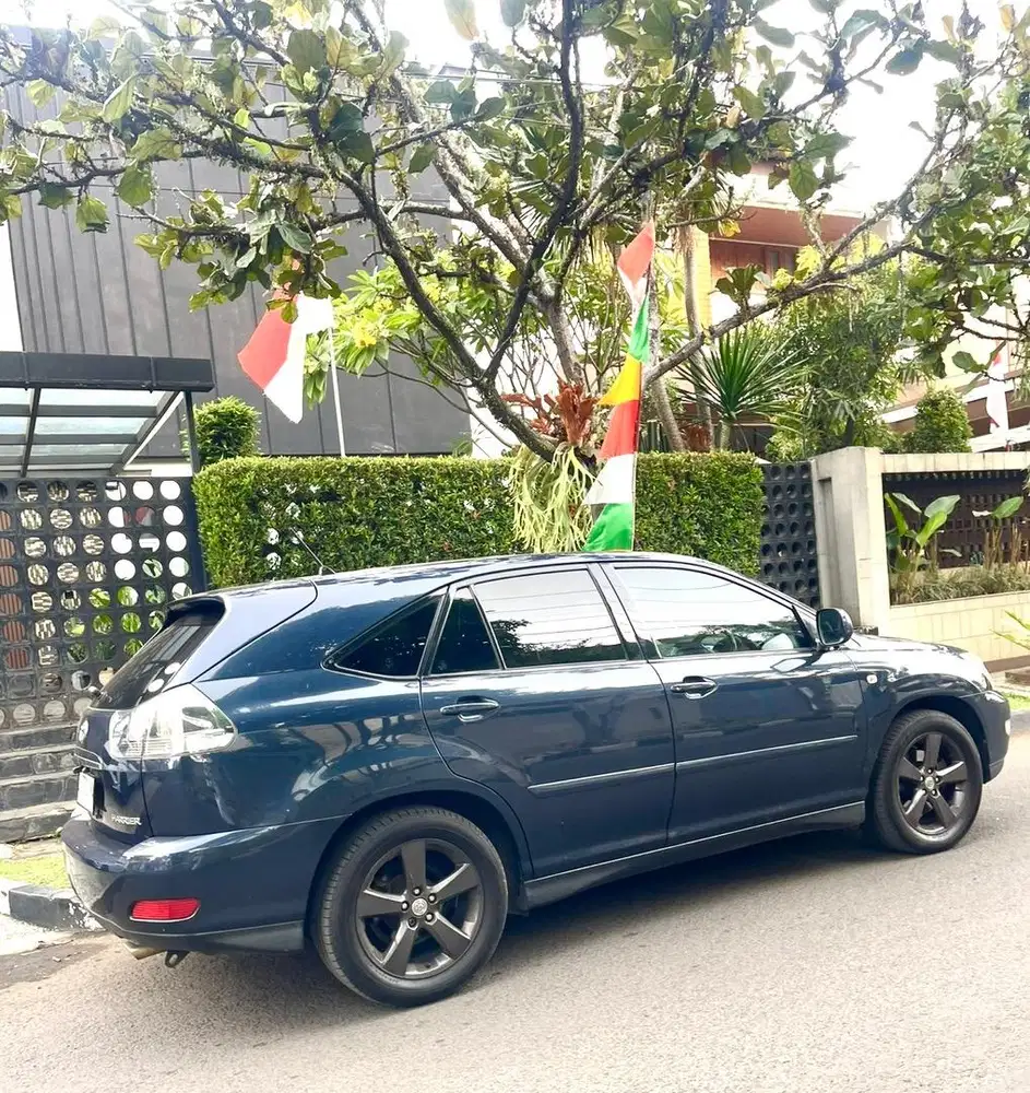 Toyota Harrier Alcantra 3.0 2004 Bensin