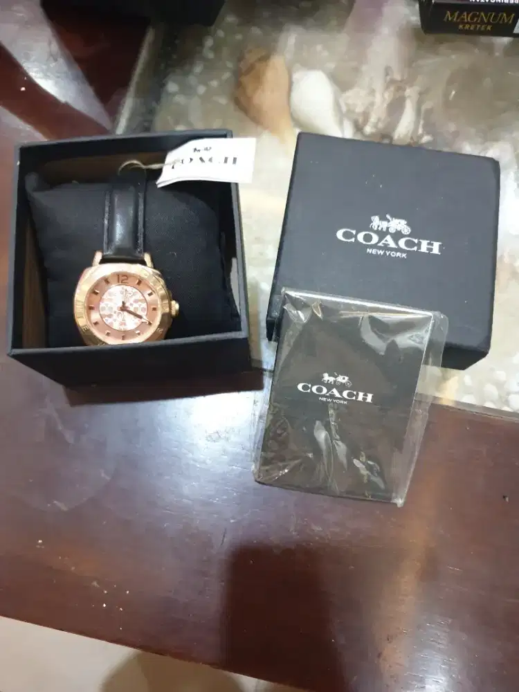 Jam wanita Coach