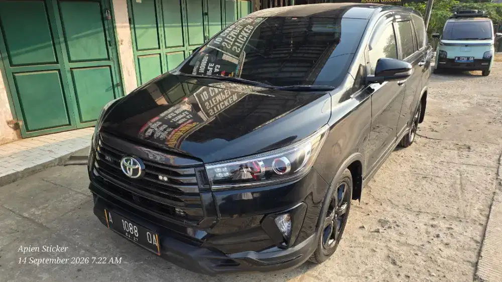 INNOVA VENTURER 2022 DISEL KM 48.000