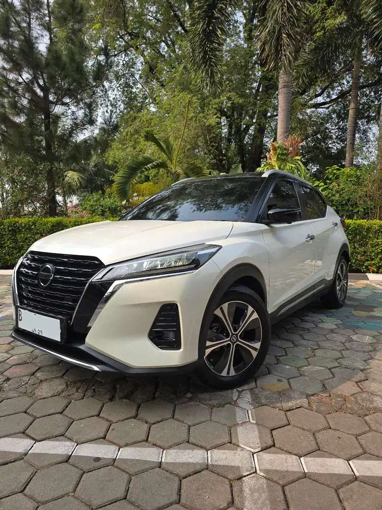 Nissan Kicks 2022 Hybrid Istimewa low KM