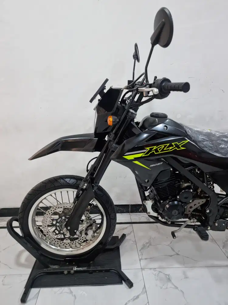 Kawasaki KLX 150 SM USD LED 2025 bl 2 pajak 2027 Supermoto Bisa kredit