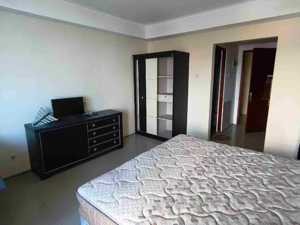 DISEWAKAN BULANAN/TAHUNAN UNIT FULL FURNISHED HIGH POINT SIWALANKERTO SURABAYA