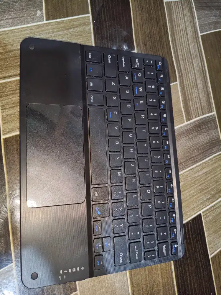 Wireless Bluetooth Keyboard with Trackpad 10 Inch Thin Portable