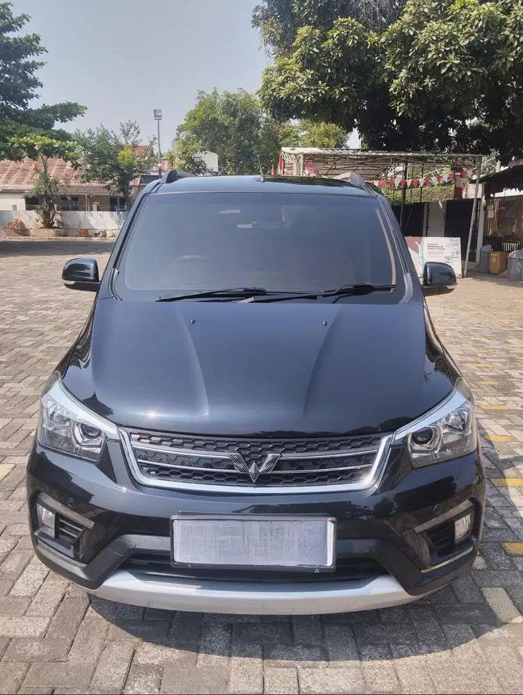 Wuling confero S lux captai. Seat 2017 istimewa