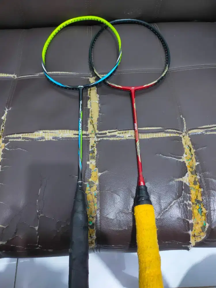 Raket badminton Li-Ning dan Yonex 1 paket (baca deskripsi)