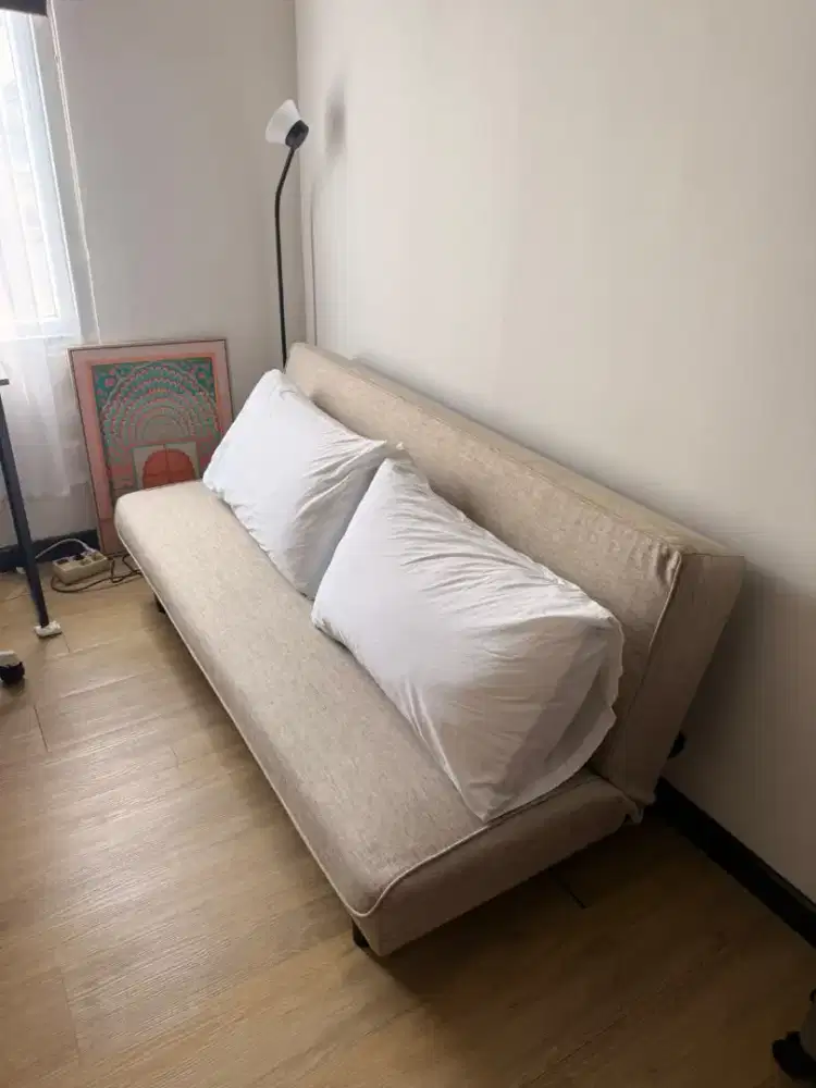 Dijual sofabed msh mulus blm lama pakai bru 6 bln