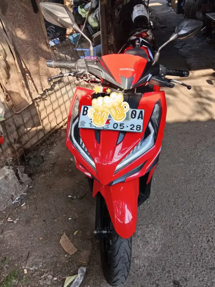 Vario 125 LED gen 2 THN 2023 mulus body full scotlet bening