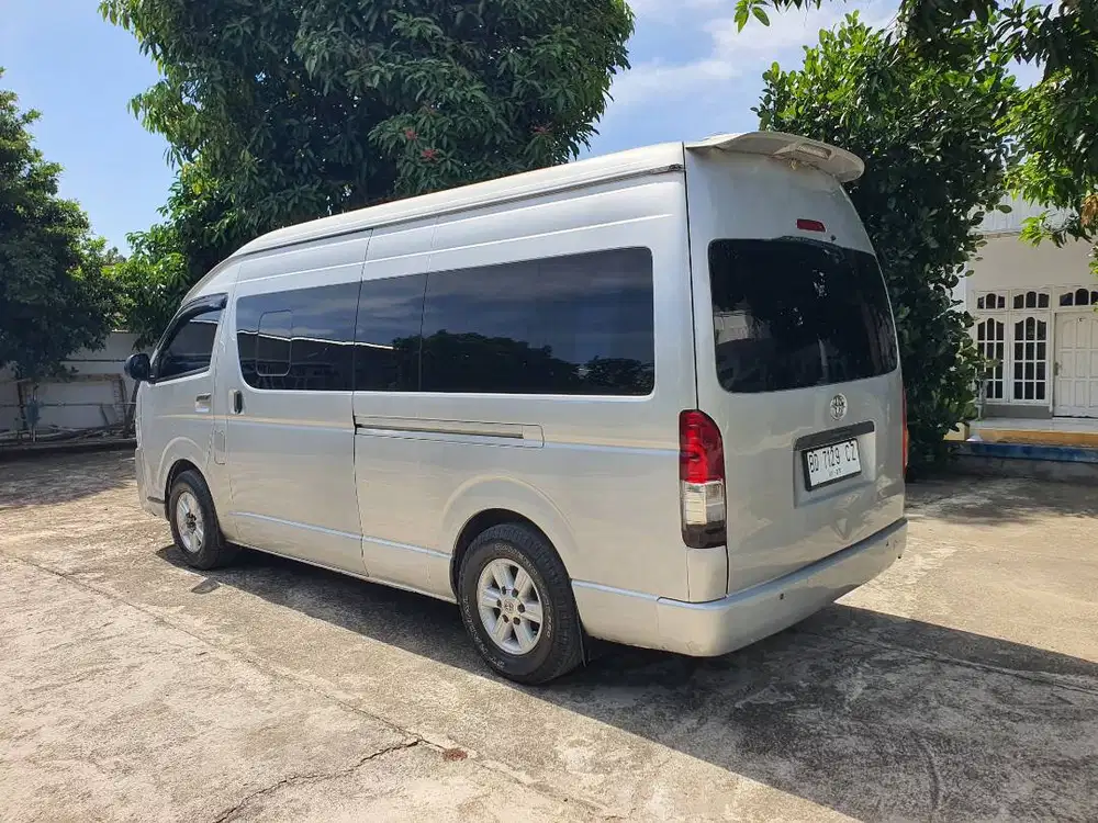 Dijual Mobil Hiace Commuter 2015 di Bengkulu