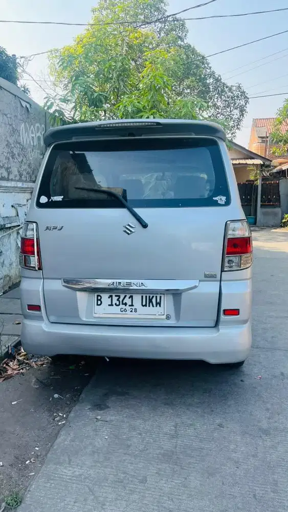 Di jual mobil ApV 2011