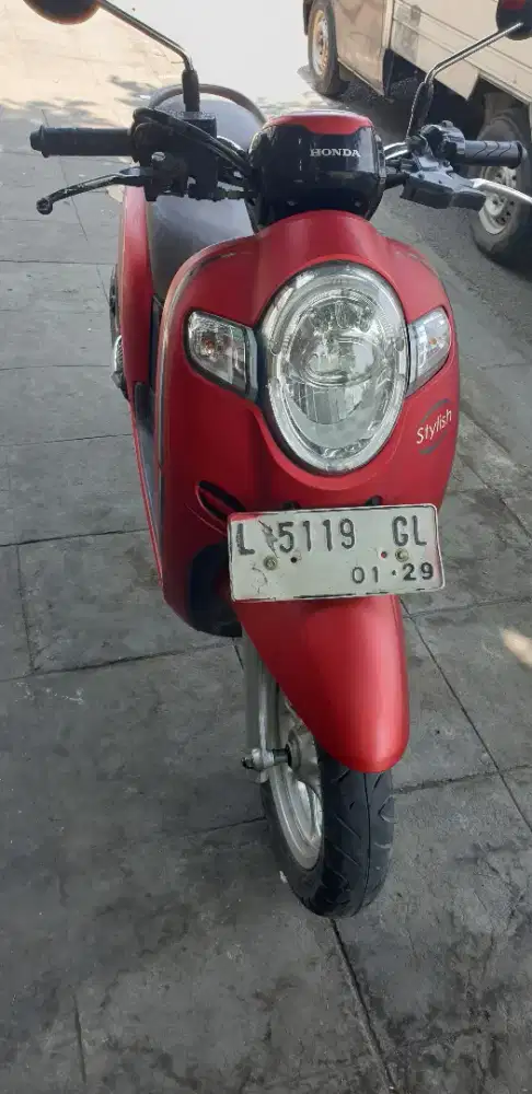 Scoopy Stylish th 2019 mulus pjk baru