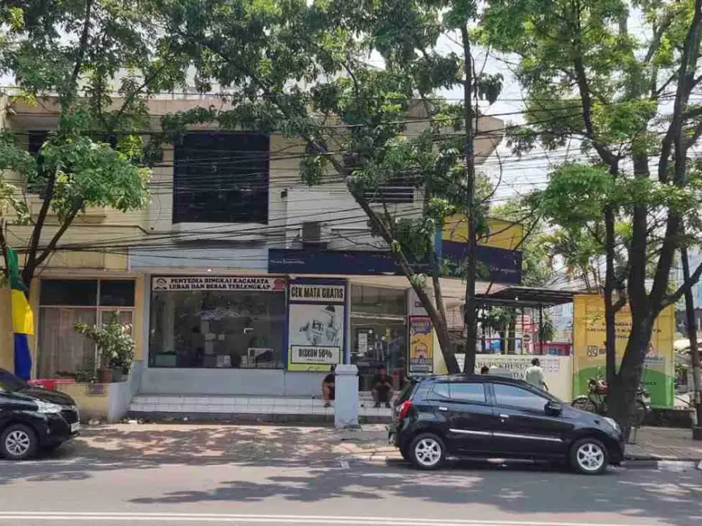 Ruko Strategis di jalan utama Moch Toha dkt Bkr Tegallega dan Soekarno Hatta