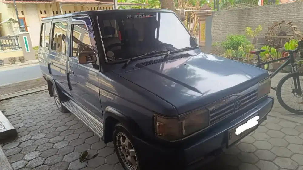 Toyota Kijang Grand 1993