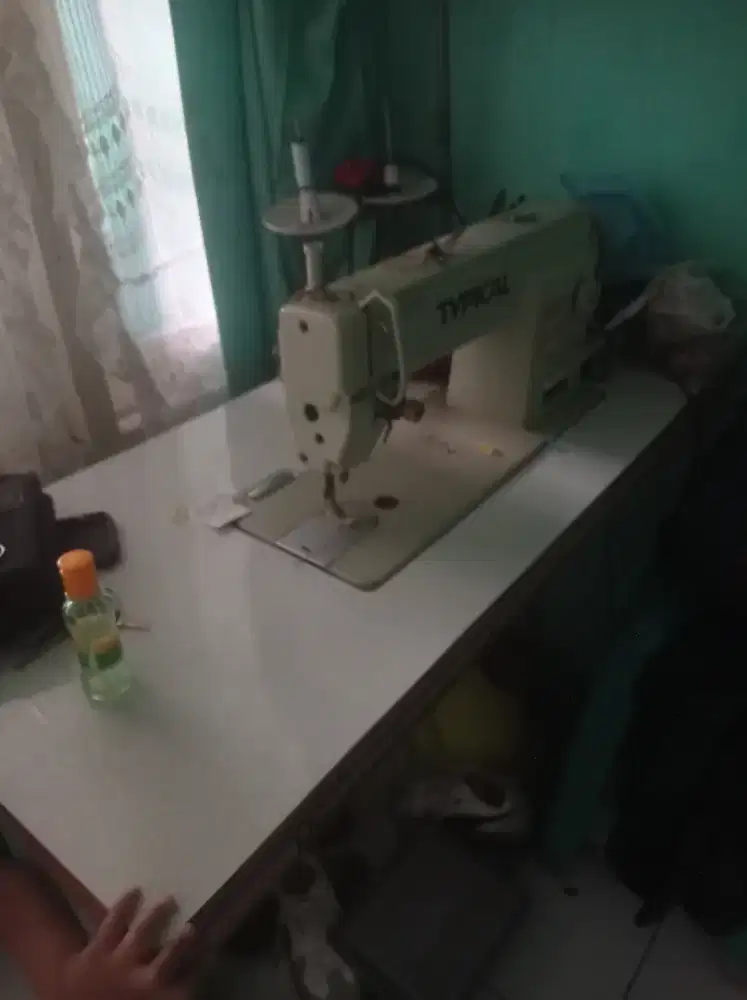 Jual mesin jahit TYPYCAL dari baru jarang di pakai