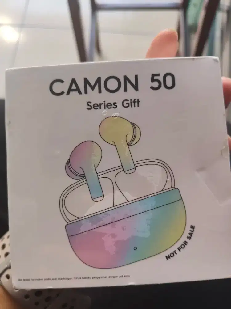 TWS CAMON 50  SUPER BASS