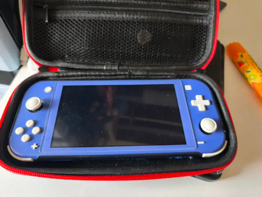 Nintendo switch lite 128