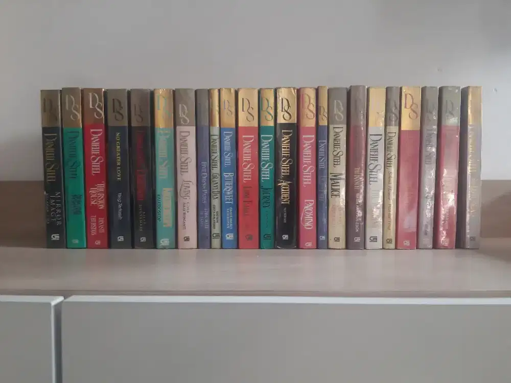 Buku Novel Danielle Steel