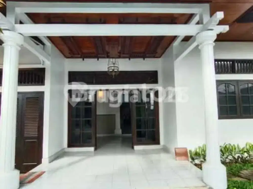 DISEWAKAN RUMAH DUA LANTAI NON FURNISH- LOKASI PREMIUM DENPASAR TIMUR