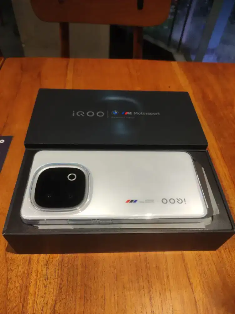 IQOO 13 16/512GB RESMI Dual Chip Snapdragon 8 Elite MURMER