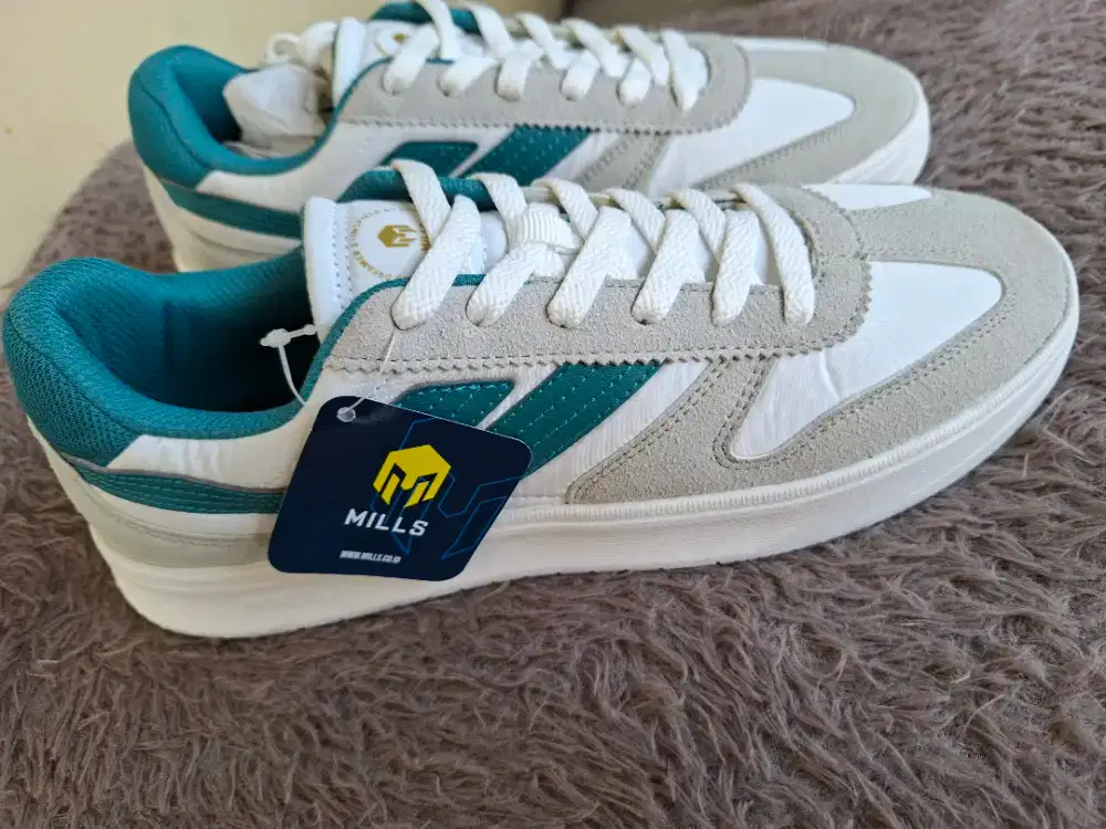 Sepatu mills original