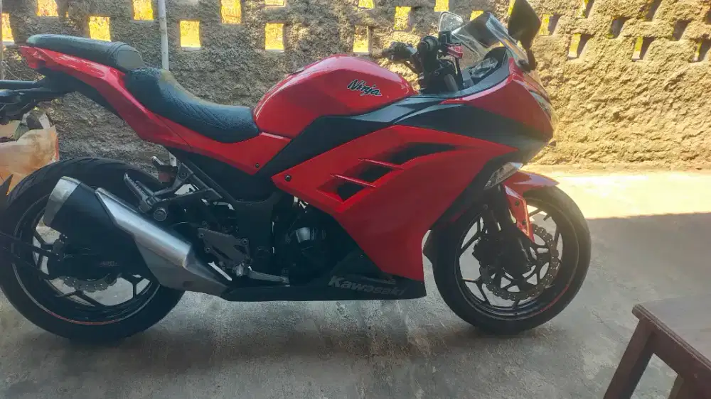 Ninja FI 2012 Merah