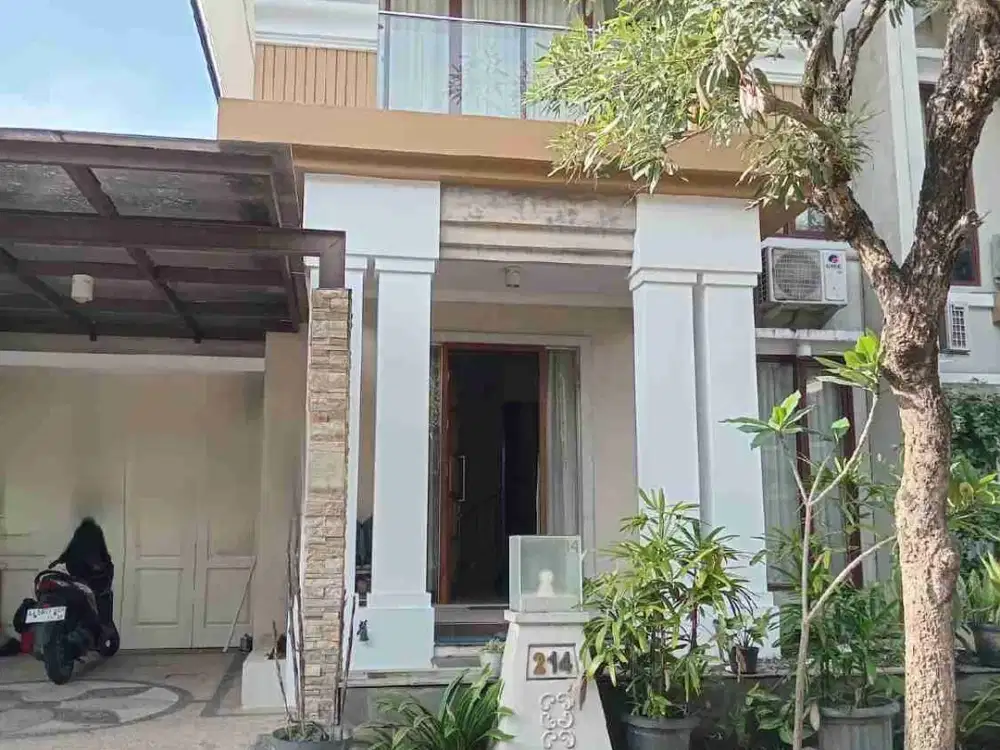 RUMAH 2 LANTAI DI PERUMAHAN ELITE DEKAT JL KALIURANG DAN RINGROAD UTARA DEPOK SLEMAN YOGYA