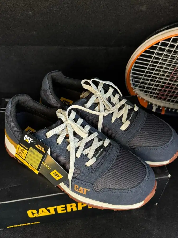 Jual sepatu CAT tidak dipake dari baru Size 41