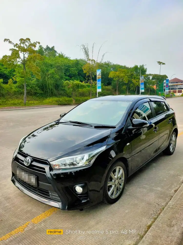 Toyota Yaris G AT (2015)