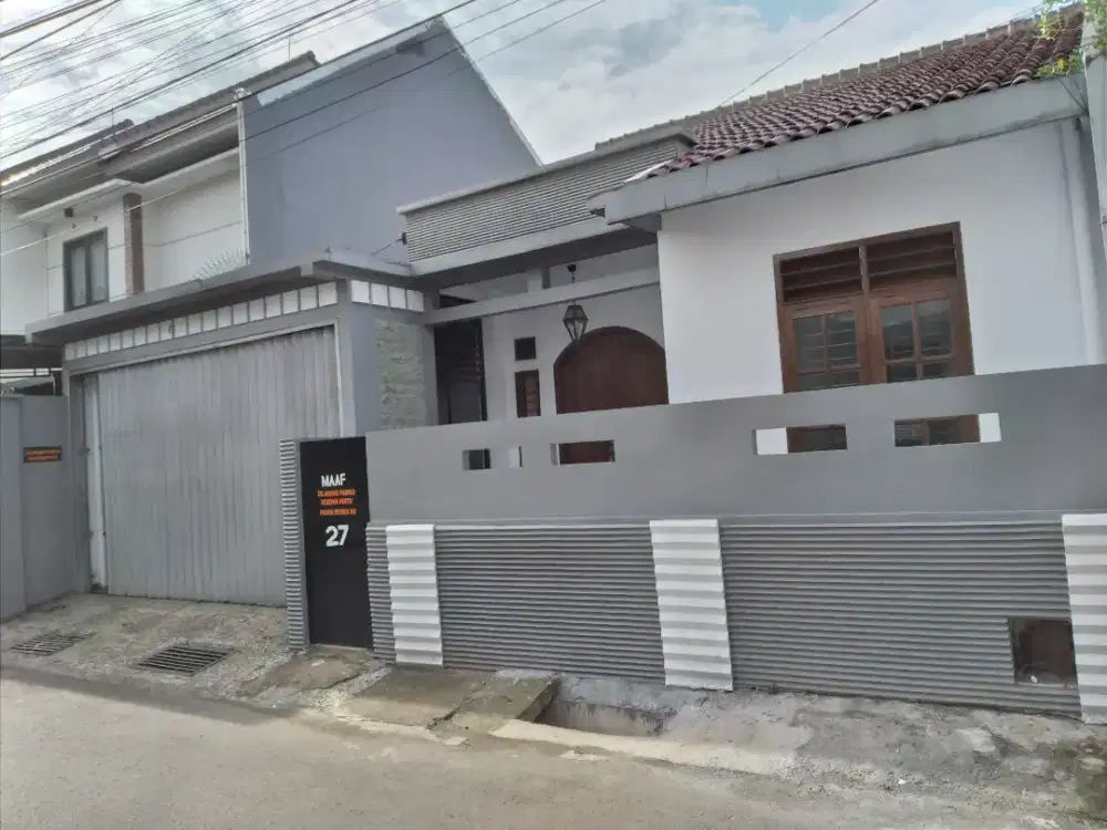 DIKONTRAKKAN RUMAH.