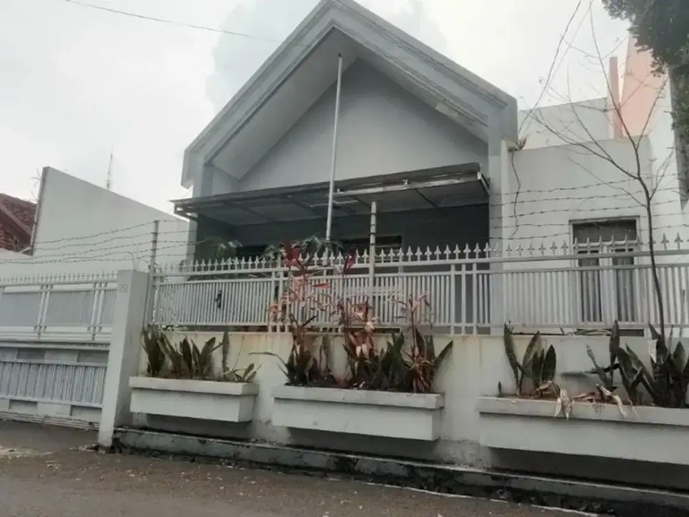 Dijual Rumah Terawat Siap Huni Komplek Sukaluyu Cikutra Pahlawan Bandung
