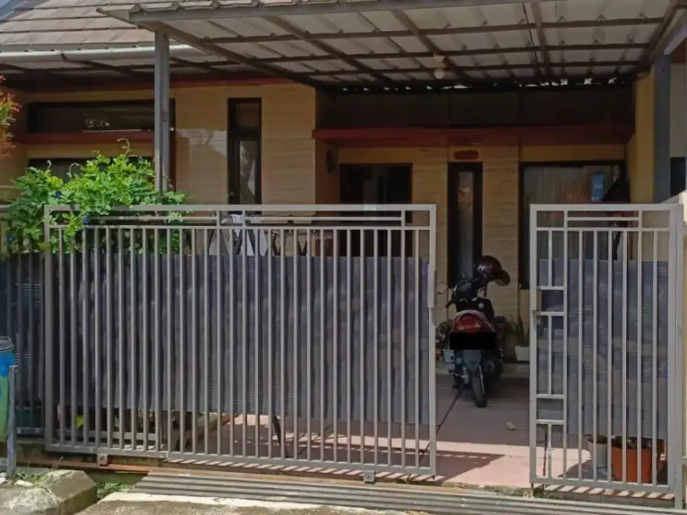Rumah Minimalis Terawat di Ciwastra, Ada Mezzanine & Dekat Tol Buah Batu