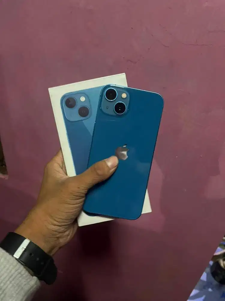 iPhone 13 128 GB Blue Resmi Beacukai
