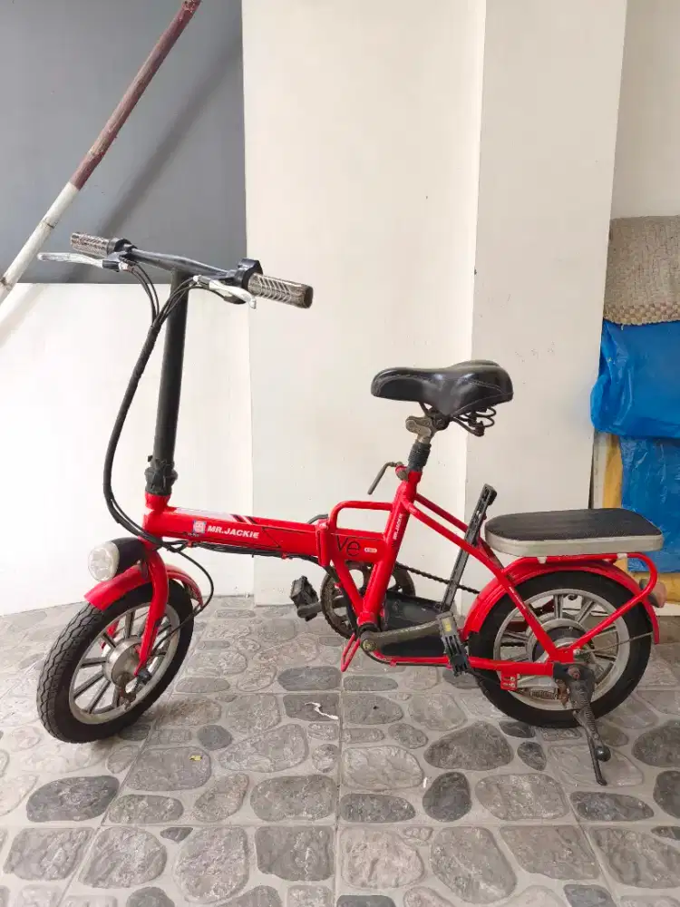 Sepeda listrik Mr. Jackie EB900 (TANPA BATERAI)
