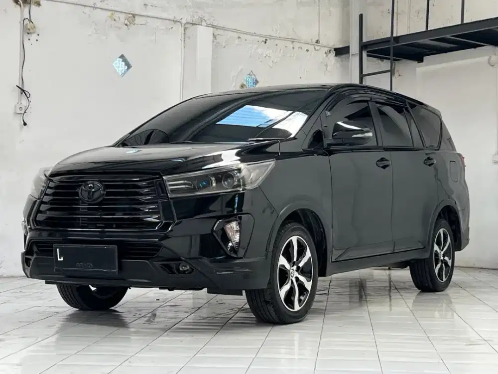 INNOVA VENTURER DIESEL MATIC 2021
