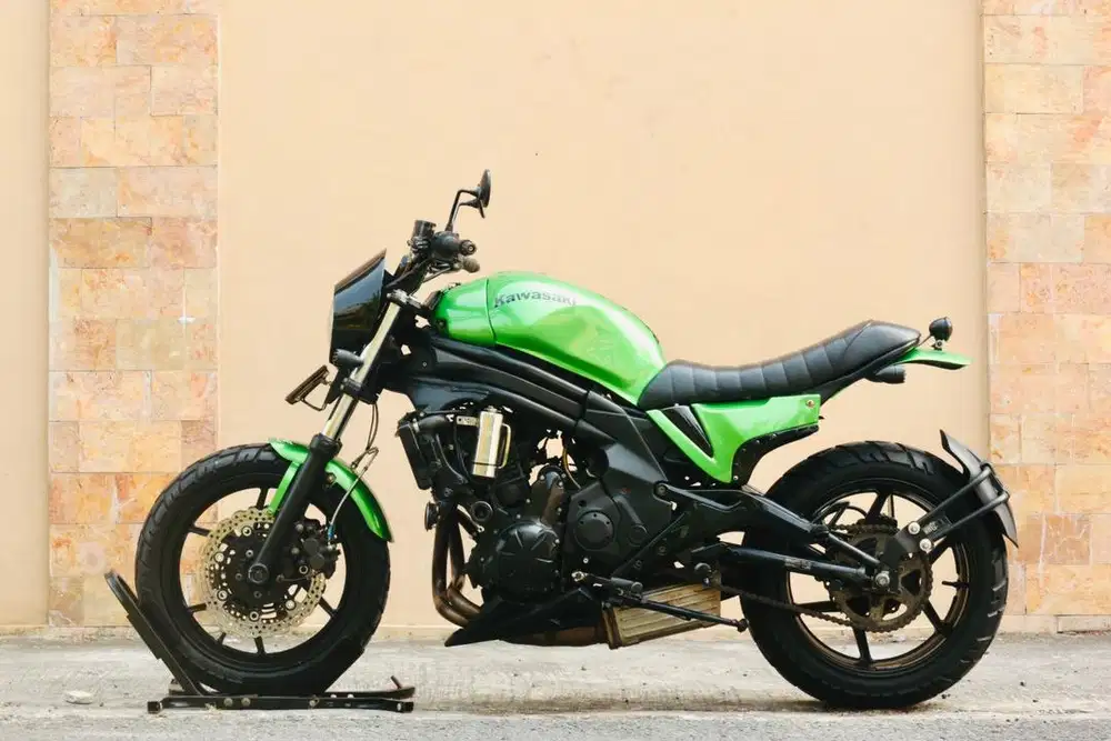 Kawasaki er6n 650 custom mulus KTM Duke 390 Z650 CBR600 GSX600 er6f