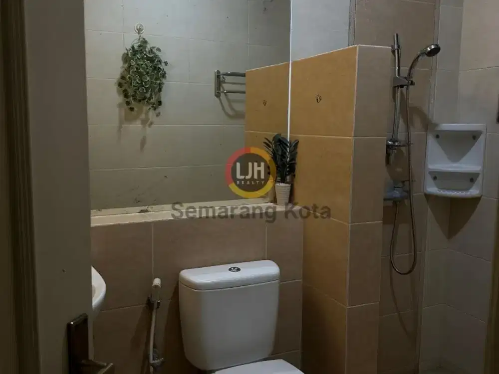Dijual Rumah Furnish Bagus Bersih Modern Area Grand Marina Semarang